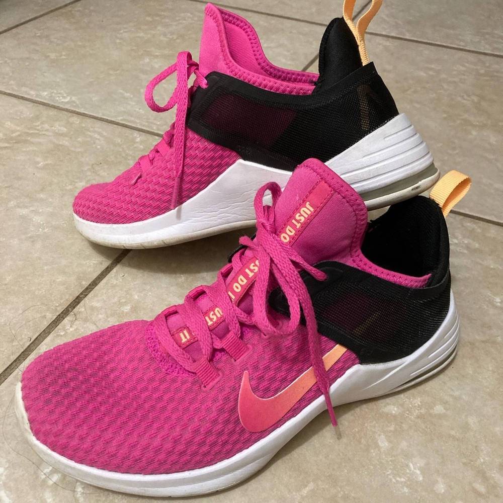 Nike Women’s Tennis Shoes